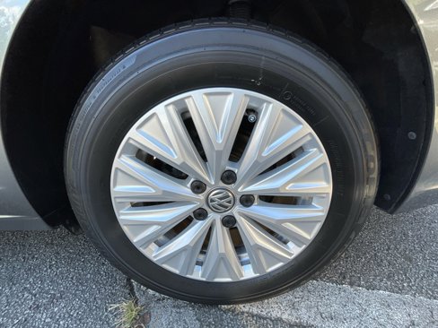 Used 2019 Volkswagen Jetta S w/ Driver Assistance Package image 11