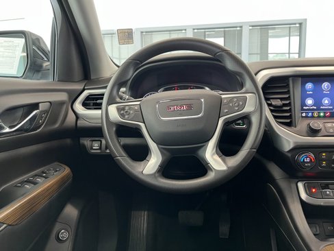 Used 2021 GMC Acadia SLE w/ Driver Convenience Package image 18