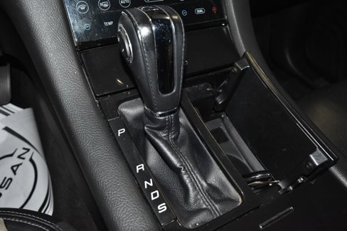Used 2018 Ford Taurus Limited image 16