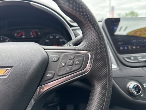 Used 2023 Chevrolet Malibu LT image 16