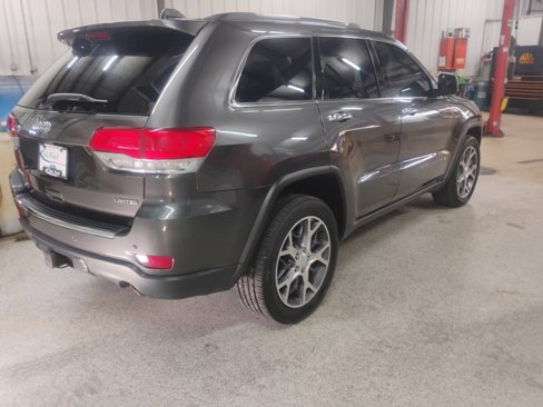 Used 2019 Jeep Grand Cherokee Limited w/ Trailer Tow Group IV image 4