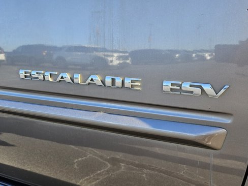Used 2014 Cadillac Escalade ESV Premium image 14