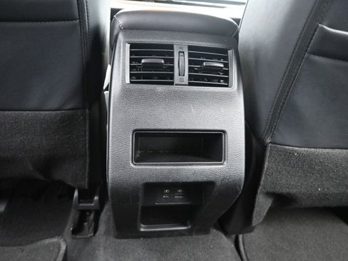 Used 2024 Mitsubishi Outlander SE image 14
