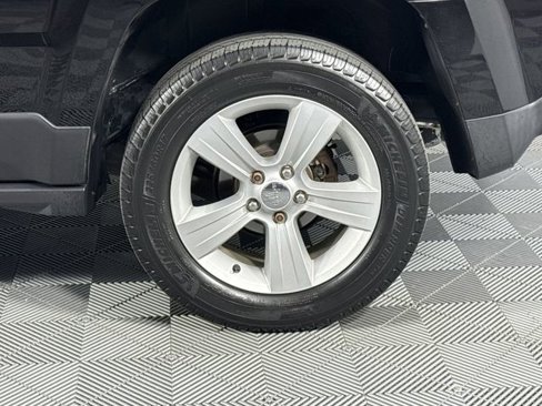 Used 2016 Jeep Patriot Latitude image 16