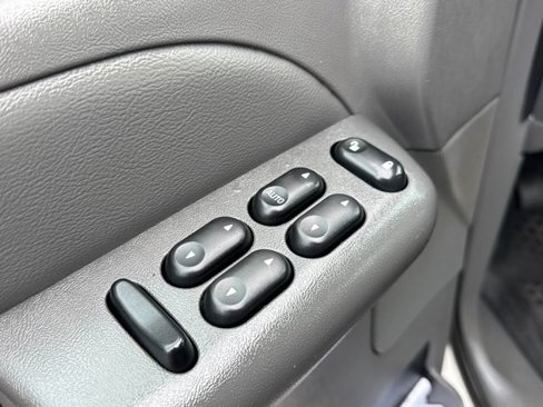 Used 2005 Ford Explorer Sport Trac XLT image 21
