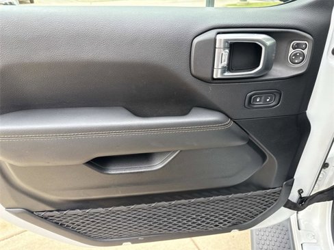 Used 2021 Jeep Wrangler Unlimited Sahara image 21