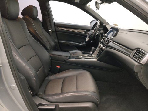 Used 2018 Honda Accord Sport image 21