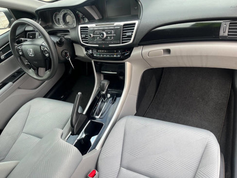 Used 2016 Honda Accord LX image 18