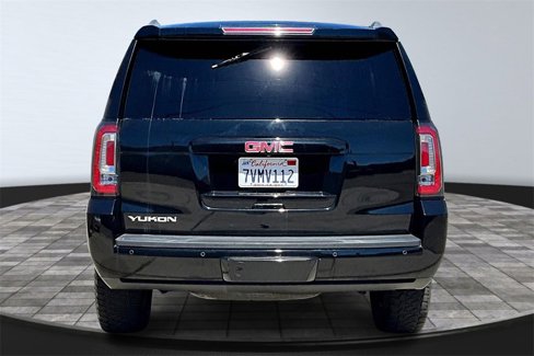 Used 2017 GMC Yukon SLT image 4