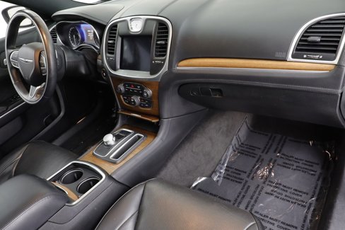 Used 2018 Chrysler 300 C w/ Sun, Sound & Nav Package image 29