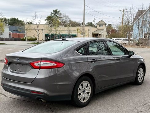 Used 2013 Ford Fusion S image 9