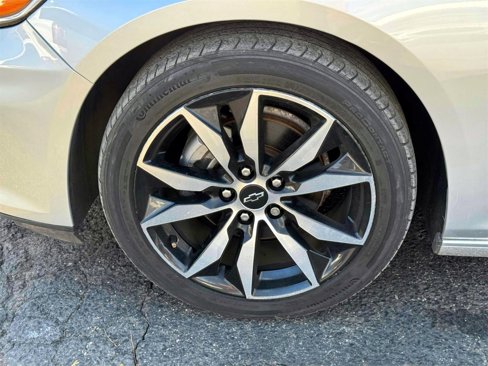 Used 2021 Chevrolet Malibu RS image 8