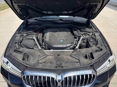 Used 2023 BMW 540i xDrive w/ M Sport Package image 34