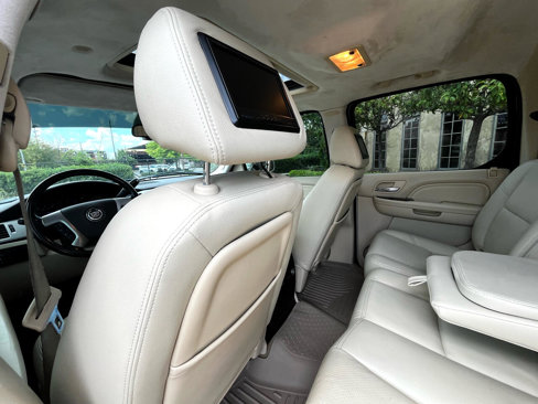 Used 2007 Cadillac Escalade EXT w/ Information Package image 42