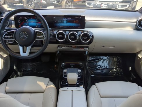 Used 2020 Mercedes-Benz A 220 image 18