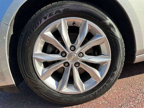Used 2019 Chevrolet Malibu LT w/ Driver Confidence Package image 26