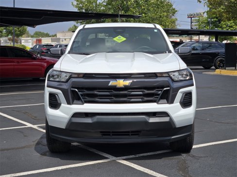Used 2024 Chevrolet Colorado LT image 2