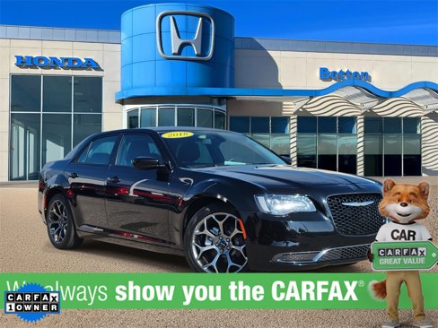 Used 2018 Chrysler 300 Touring w/ Sport Appearance Package image 1