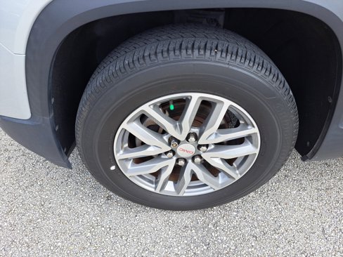 Used 2017 GMC Acadia SLE w/ Driver Alert Package I image 17