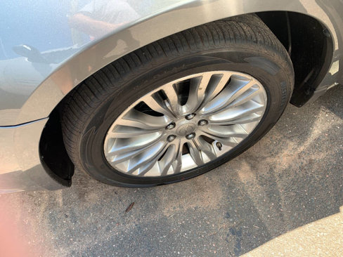 Used 2011 Chrysler 200 Limited image 12
