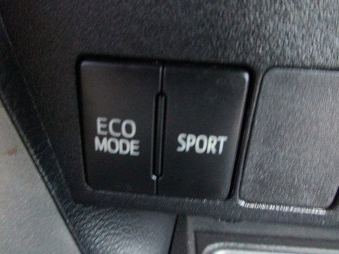 Used 2013 Toyota RAV4 LE image 26