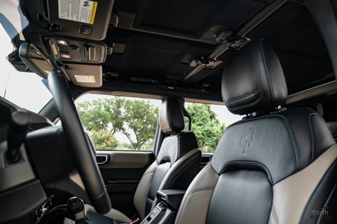 Used 2024 Ford Bronco Wildtrak image 32