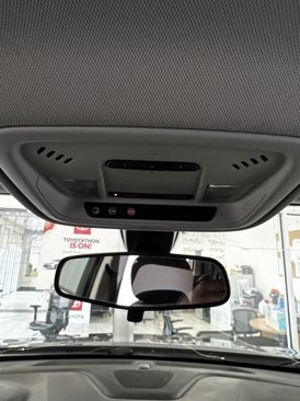 Used 2020 Chevrolet Traverse LT image 20
