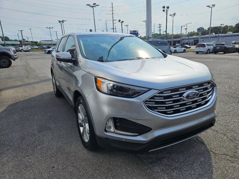 Used 2022 Ford Edge Titanium image 8