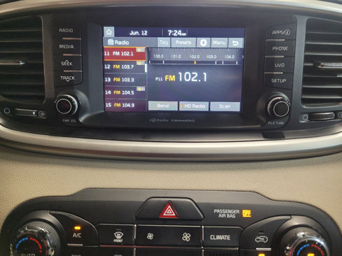 Used 2017 Kia Sorento LX w/ LX Convenience Package image 25