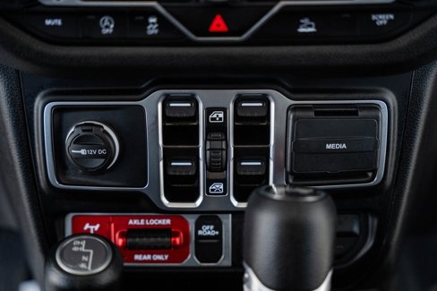 Used 2024 Jeep Wrangler Willys image 35