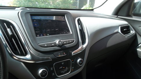 Used 2024 Chevrolet Equinox LS w/ LS Convenience Package image 15