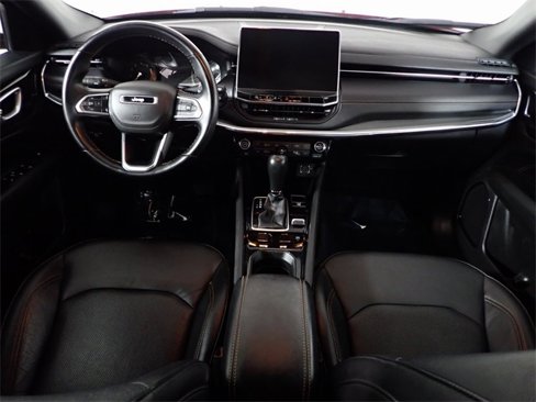 Used 2022 Jeep Compass Limited image 27