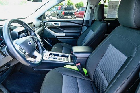 Used 2022 Ford Explorer XLT image 19