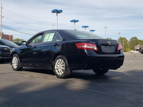Used 2010 Toyota Camry image 5