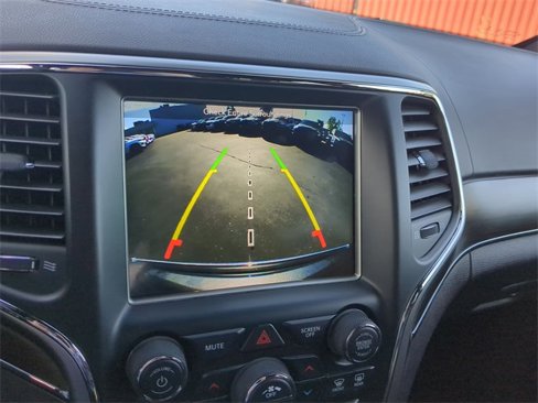 Used 2018 Jeep Grand Cherokee Overland image 27