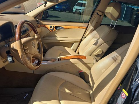 Used 2008 Mercedes-Benz E 350 Sport image 8