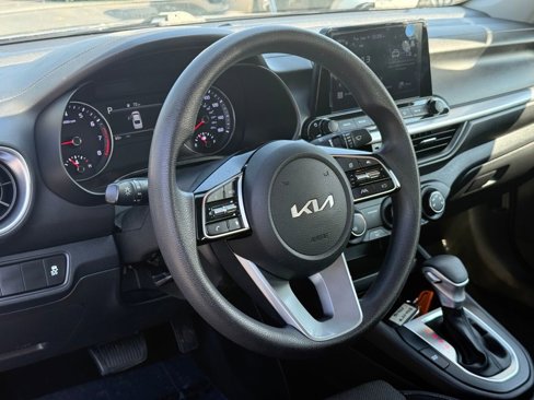 Used 2023 Kia Forte LXS image 26