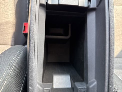 Used 2022 Nissan Rogue SV image 36
