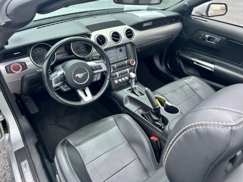 Used 2019 Ford Mustang Premium image 17