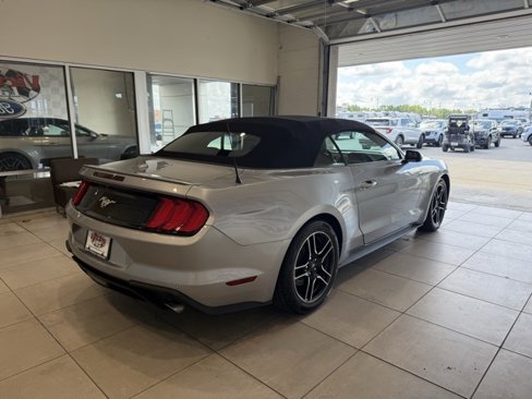 Used 2021 Ford Mustang Premium image 5