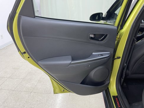 Used 2019 Hyundai Kona Limited image 14