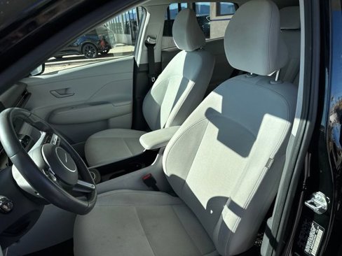 Used 2024 Hyundai Kona SEL image 9