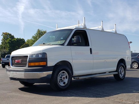 Used 2017 GMC Savana 2500 image 3