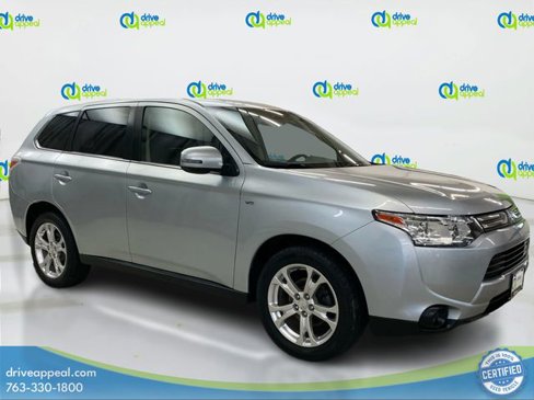 Used 2014 Mitsubishi Outlander GT image 3