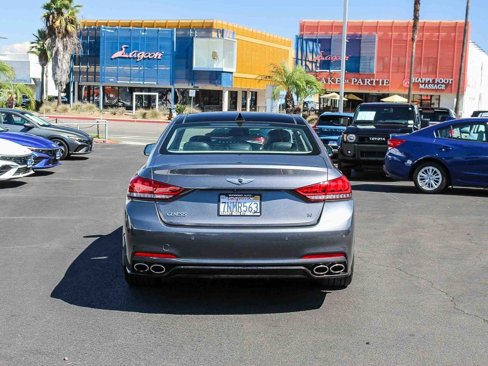 Used 2015 Hyundai Genesis 5.0 image 9