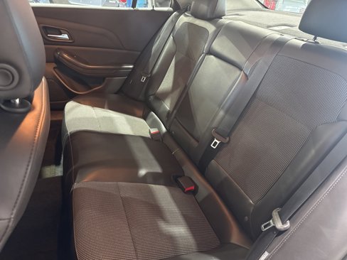 Used 2015 Chevrolet Malibu LT w/ Power Convenience Package image 26