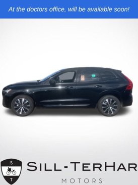 Certified 2025 Volvo XC60 B5 Plus image 1