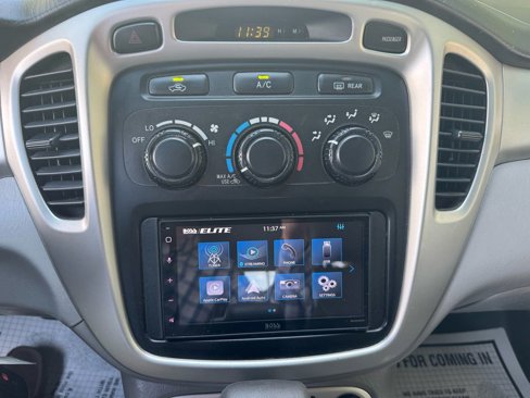 Used 2005 Toyota Highlander V6 image 34