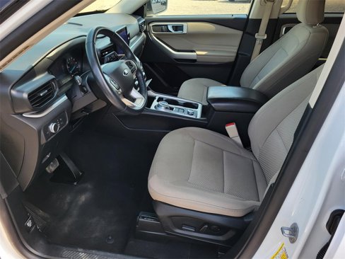 Used 2022 Ford Explorer XLT image 10