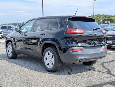 Used 2017 Jeep Cherokee Sport w/ Safety Group image 4